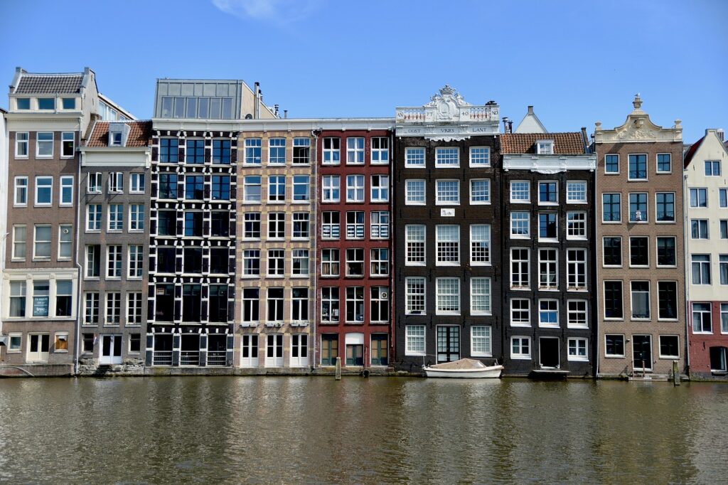 amsterdam, house, netherlands-3523995.jpg