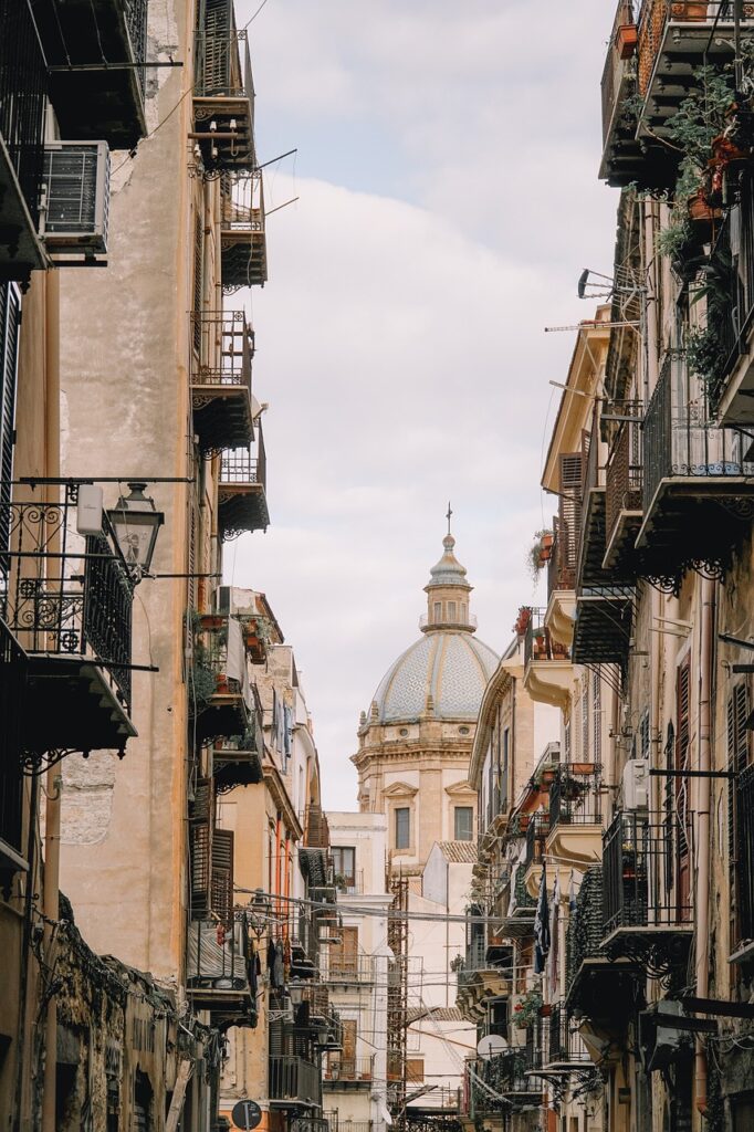 buildings, road, old street-6384966.jpg