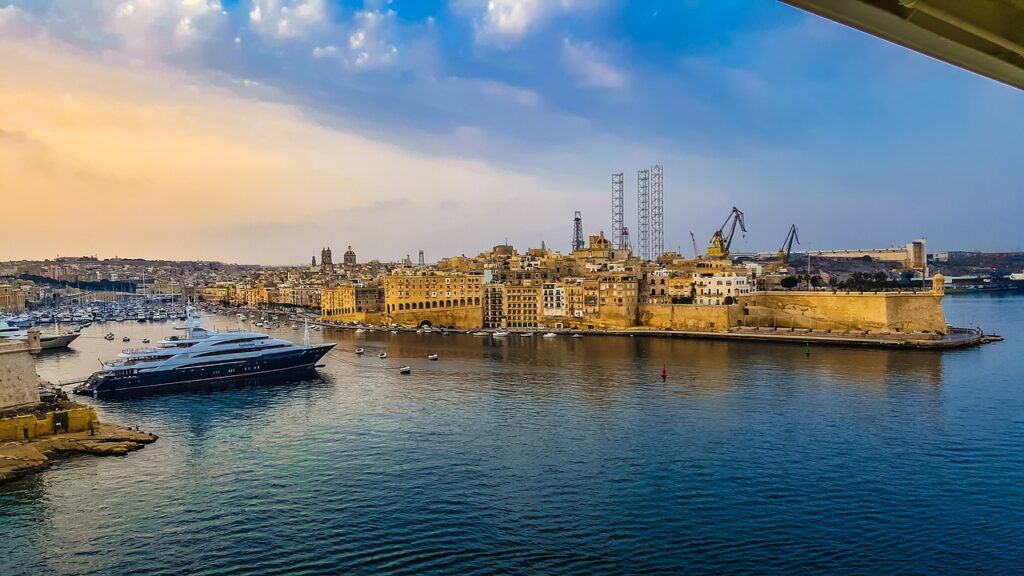 malta, harbor, ship-2495605.jpg